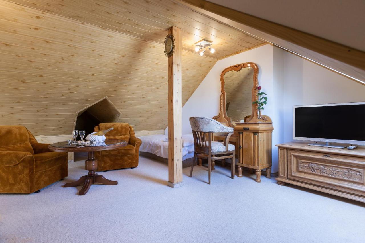 Pod Lwem Appartement Pobierowo Buitenkant foto
