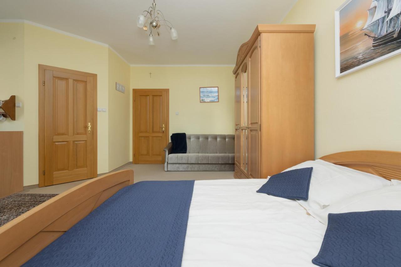 Pod Lwem Appartement Pobierowo Buitenkant foto