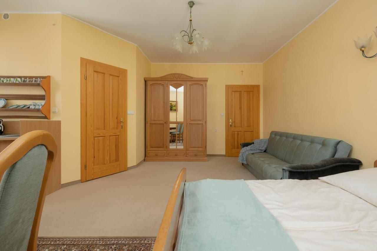 Pod Lwem Appartement Pobierowo Buitenkant foto