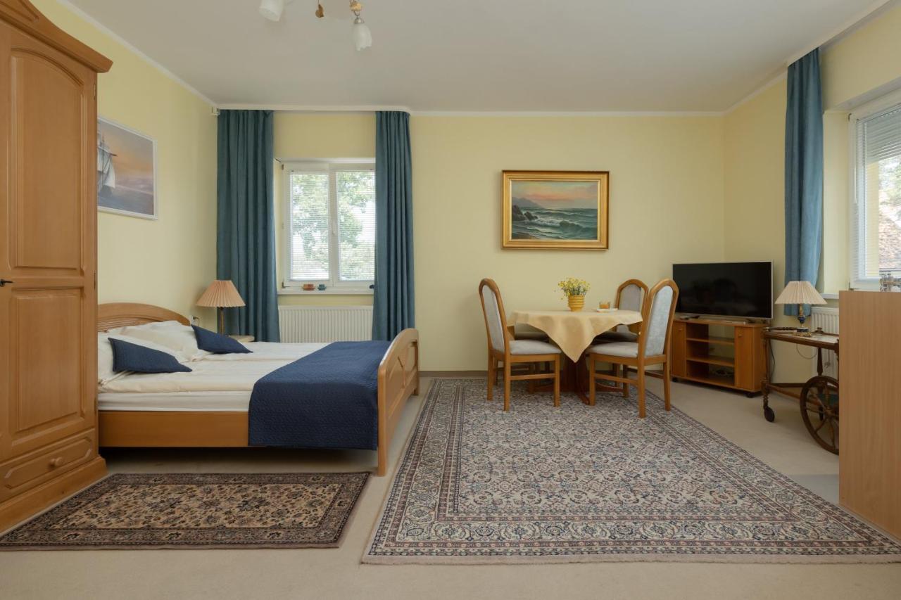 Pod Lwem Appartement Pobierowo Buitenkant foto