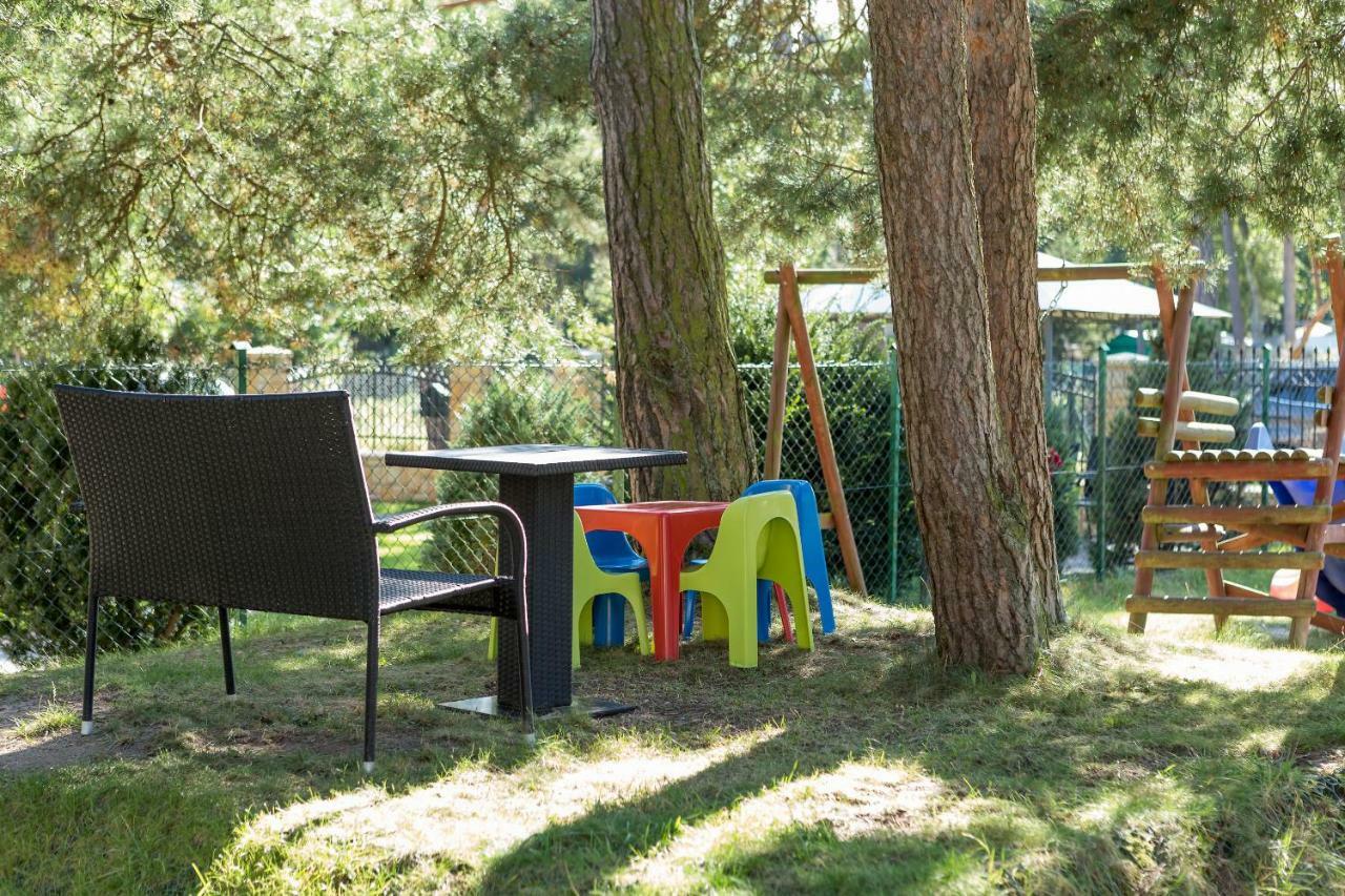 Pod Lwem Appartement Pobierowo Buitenkant foto